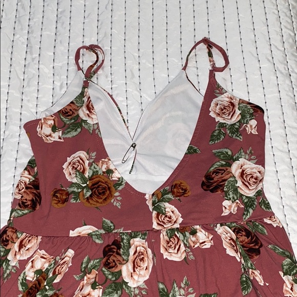 Floral print romper - Picture 3 of 3